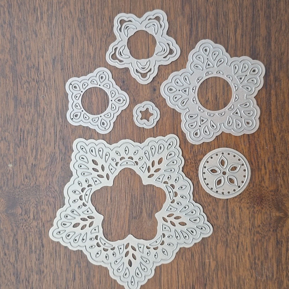 Flower die set
